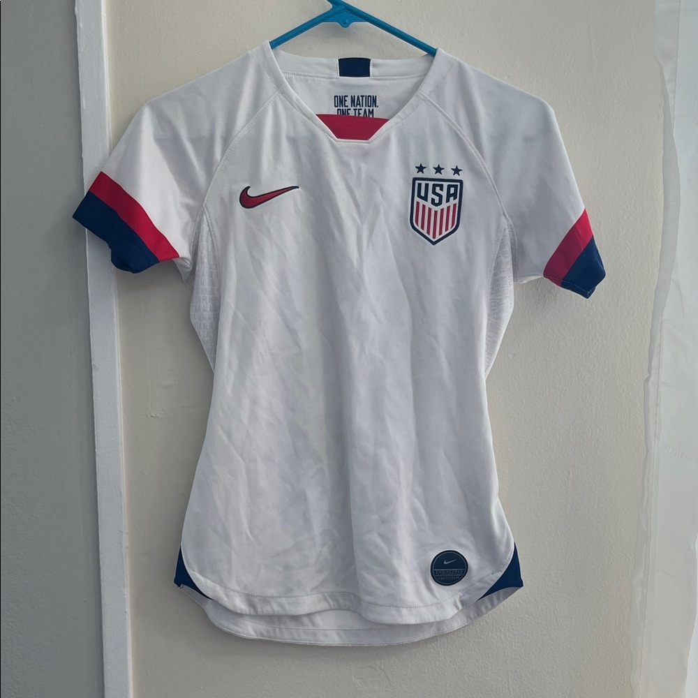 Nike USA Women’s XS Soccer Jersey White with Red and Blue